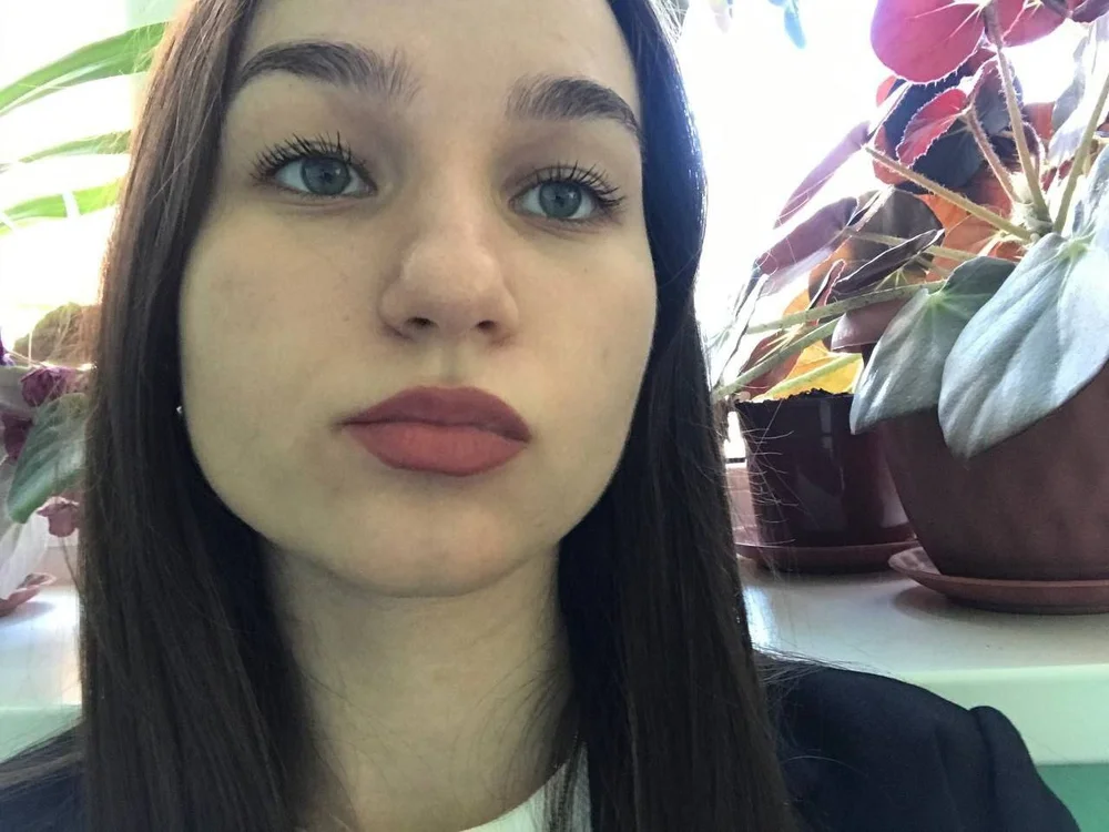 Sarah_Lert's Offline Chat Room