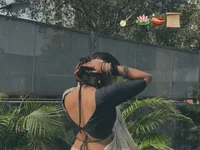 mollySharma's webcam live show