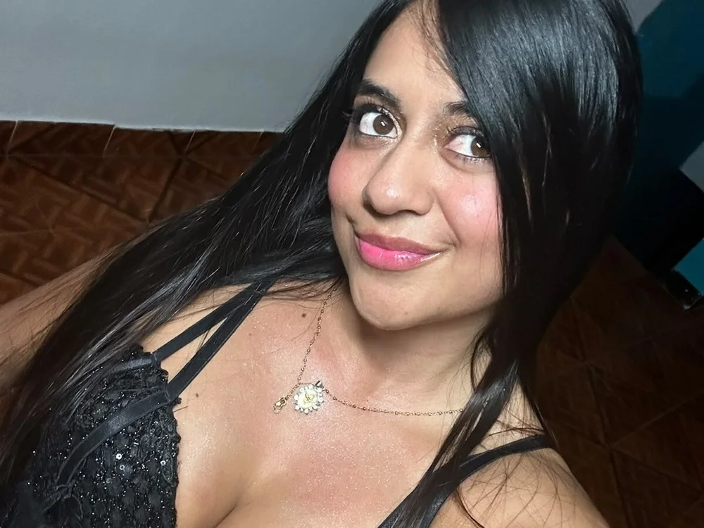 Cari_rose's Offline XXX Chat