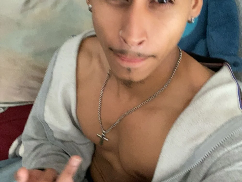 skimaskwhoree Offline XXX-Chat