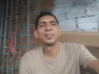 lucaspor12's webcam live show