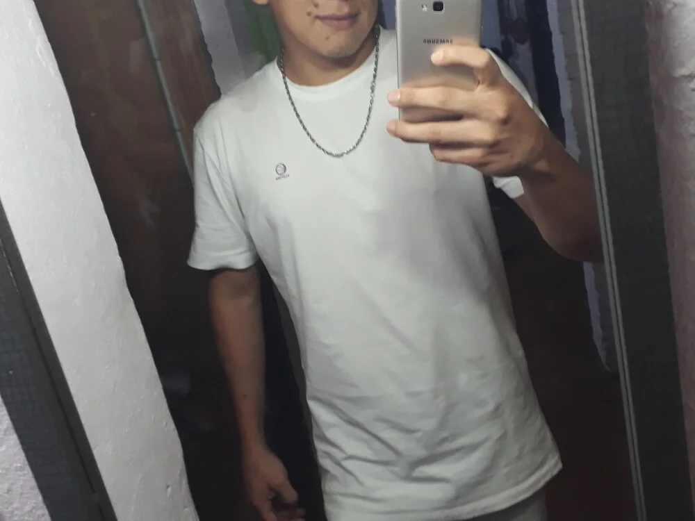 Gasty29 offline XXX-chatje