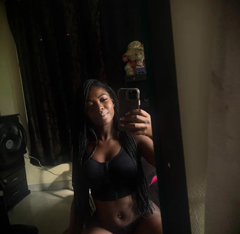 sexyhotblack29's Offline XXX Chat