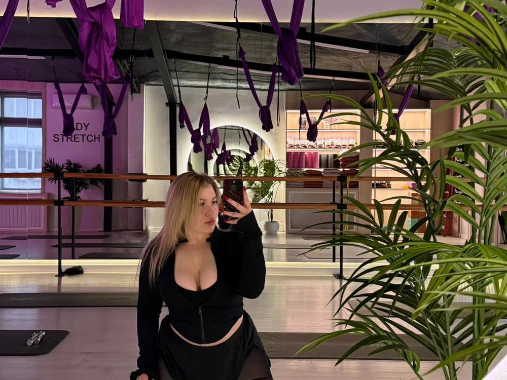 Offline XXX chat Effie_Leee