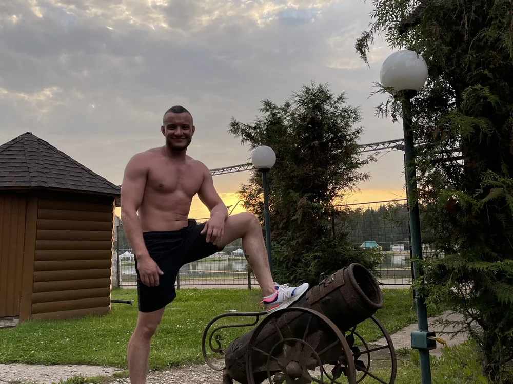 Jora85n Offline XXX chat