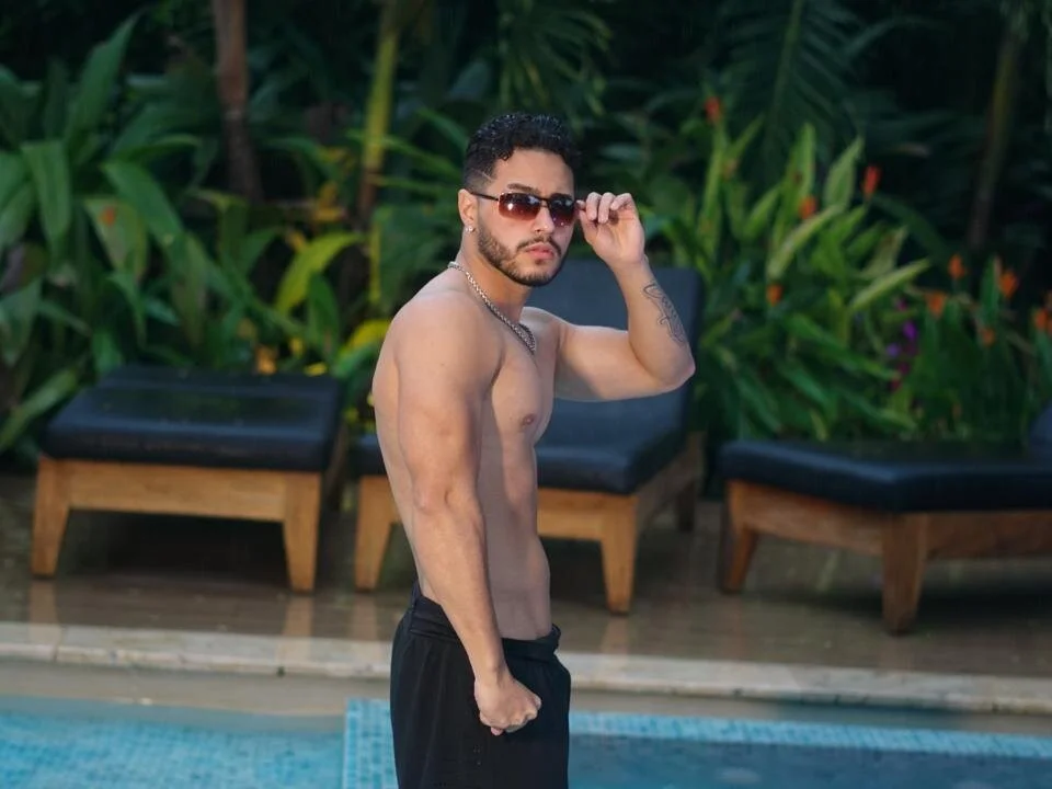 Онлайн чат XXX MattiaDupont