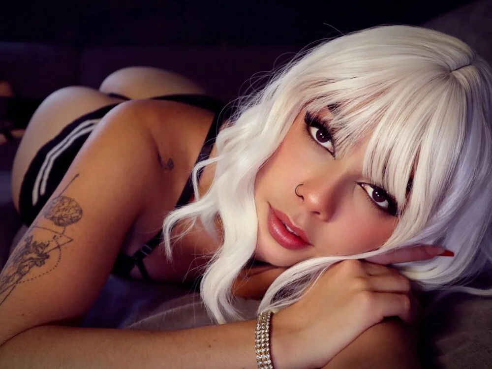 Brenda_Vega Chat XXX offline