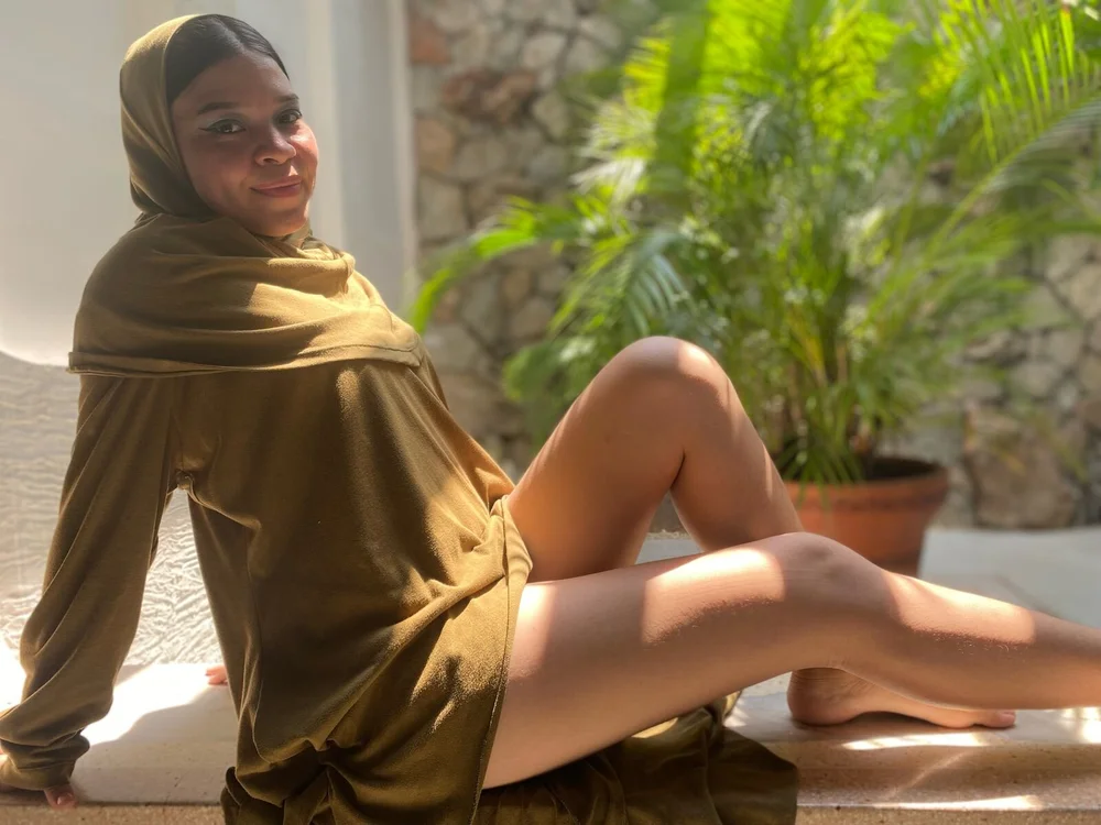 Halima-Fadel's Offline Chat Room