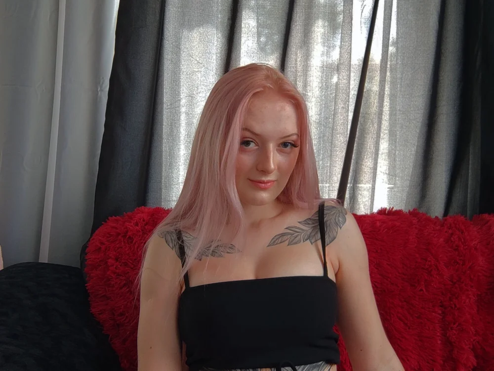 FoxyMarlyn555 offline chatrum