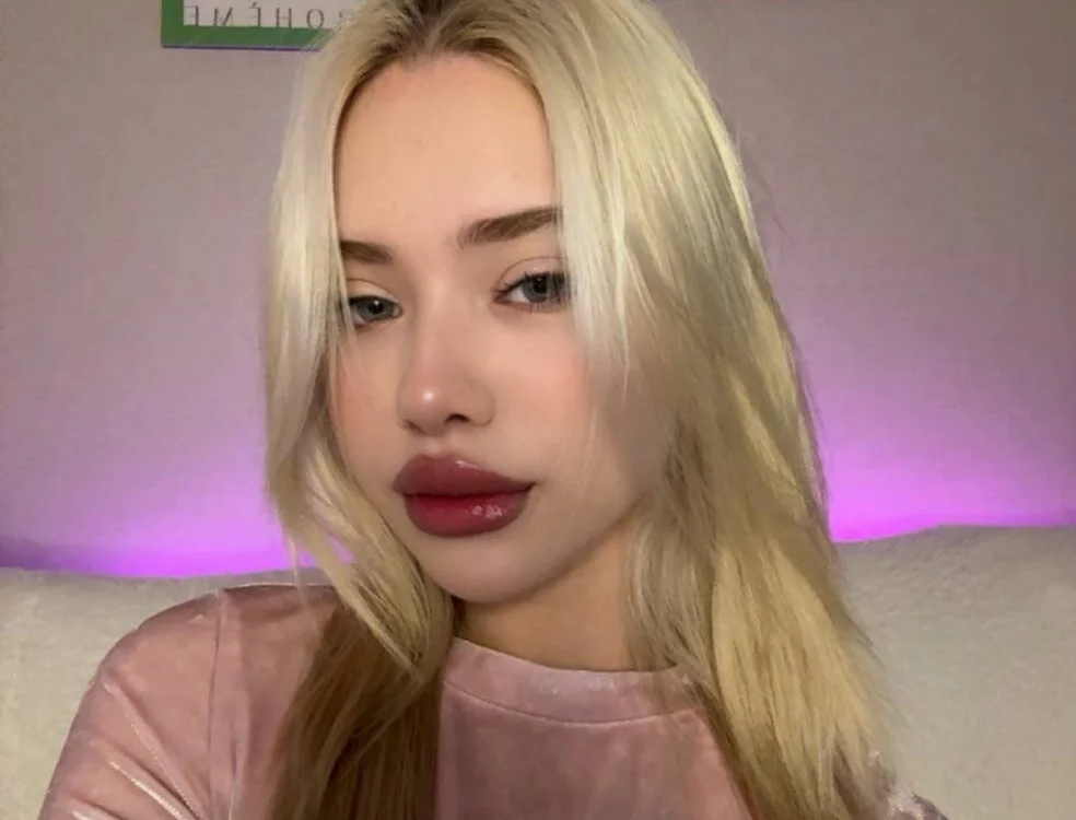 Офлайн-чат XXX AmilySky