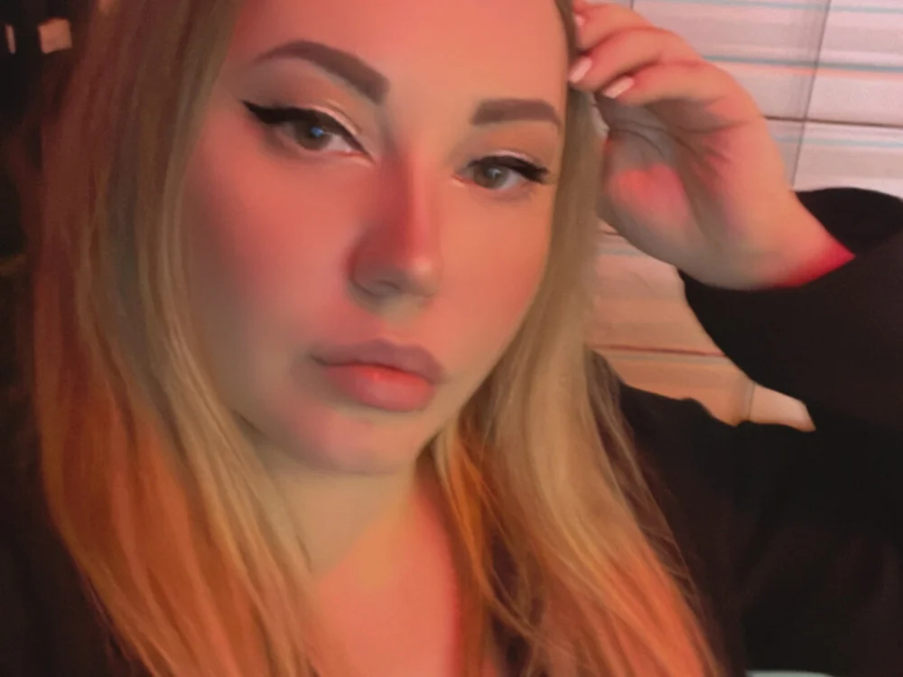 Monika_777555 offline chatrum
