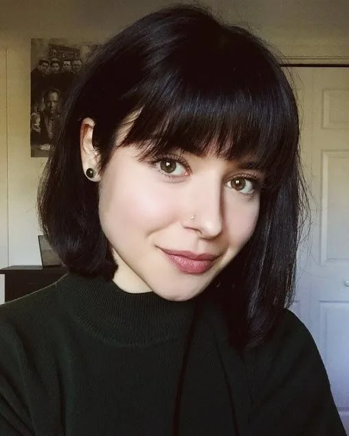 Courtney_Love's Offline Chat Room