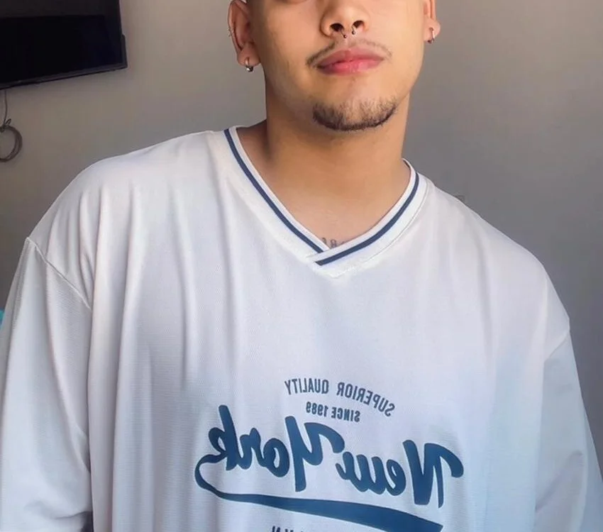 Saul_88's Offline Chat Room