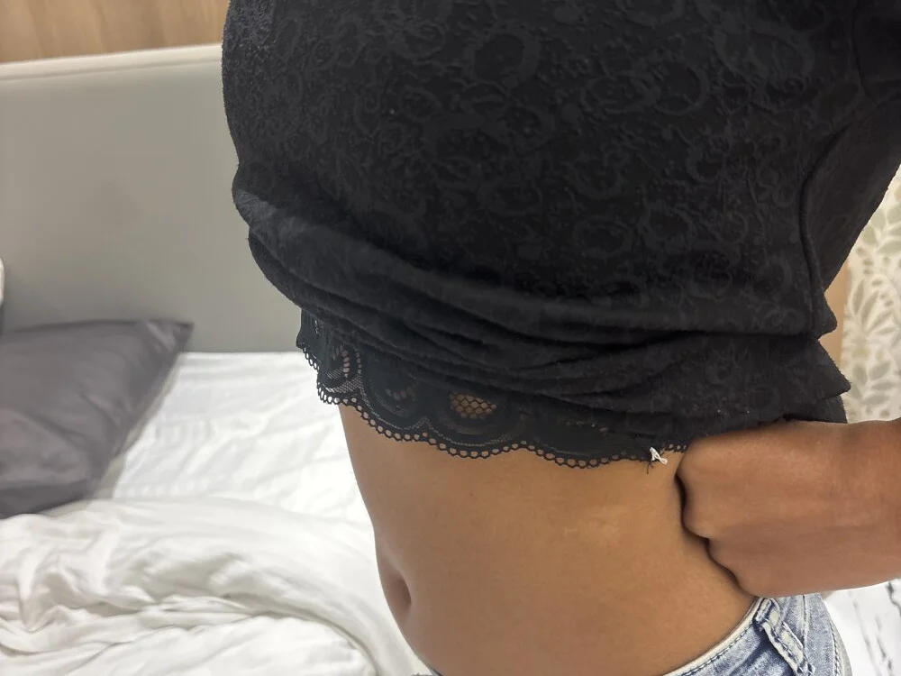 Mona_ji5 離線 XXX 聊天