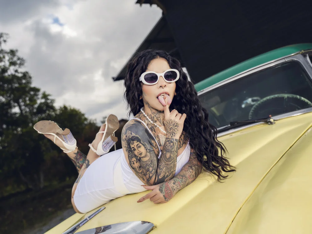 NinaInk Adlı Modelin Çevrimdışı XXX Sohbeti