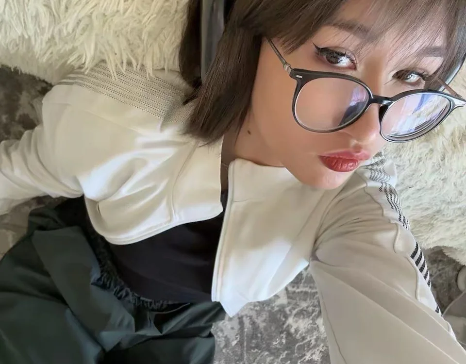 Offline XXX chat modela Bella_Voraesynd