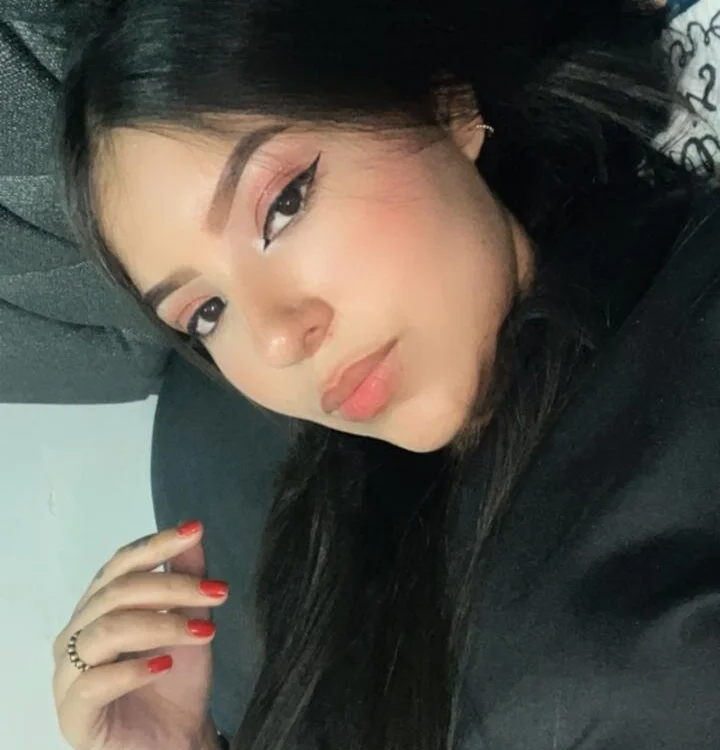 esmeralda_diaz_ offline XXX-chat