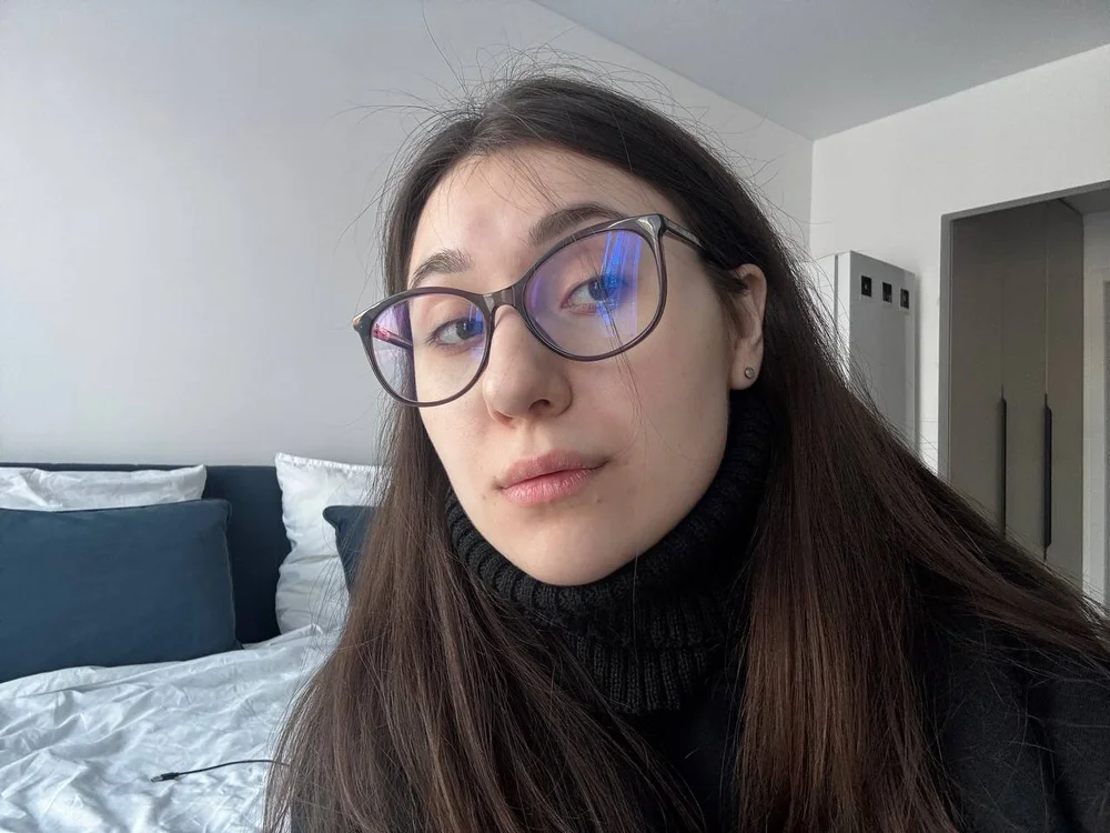 AileenArechiga offline chatrum