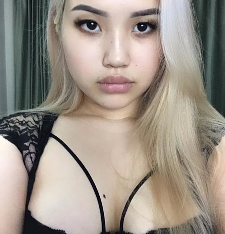 meimeirose's Offline Chat Room