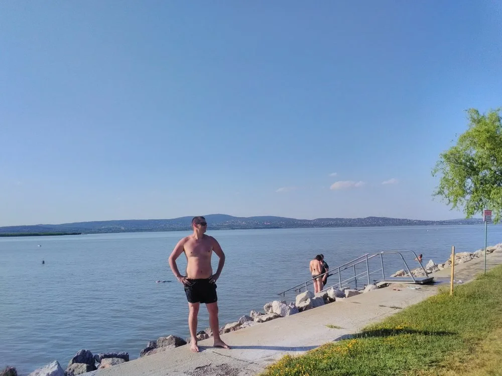 neugierig0211 Obrolan XXX Offline