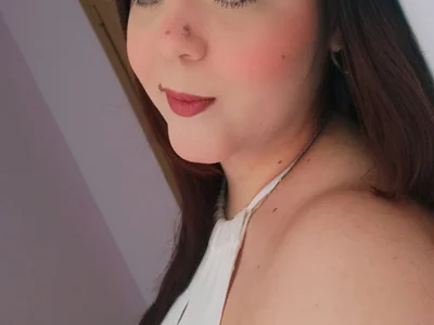 its_lauu_ on StripChat