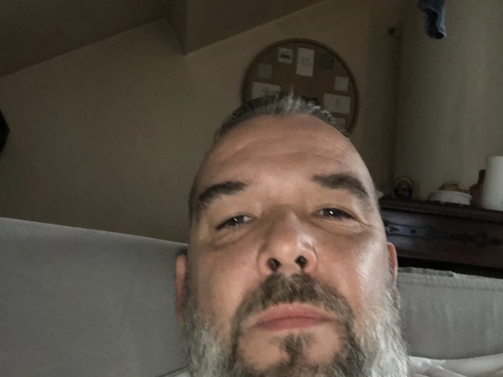 bellequeue7893's Offline Chat Room