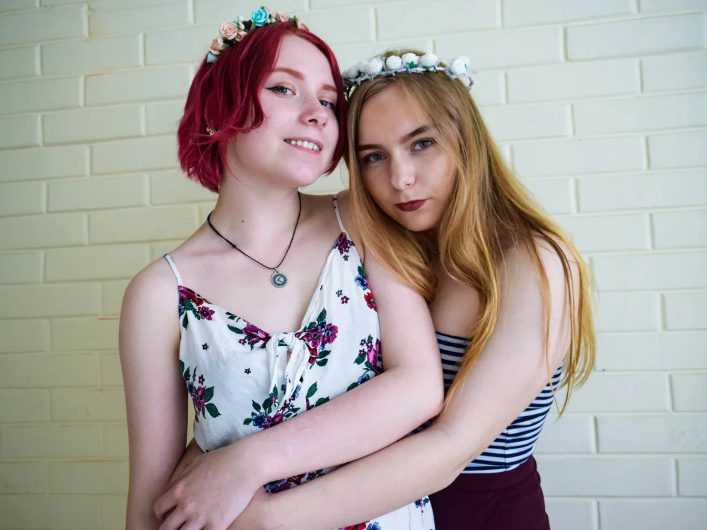 CrystallElineX's Offline Chat Room