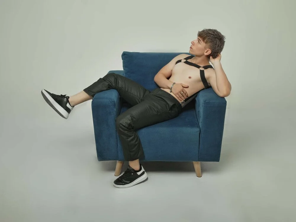 TaylerWhite's Offline XXX Chat