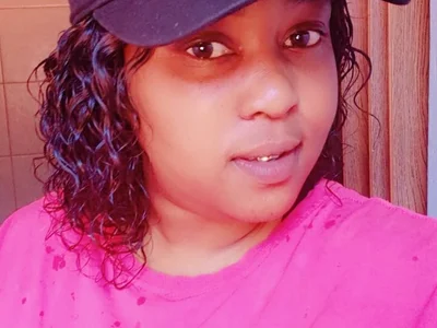 Ebony_cuteness Female Smallaudience Sex Cam