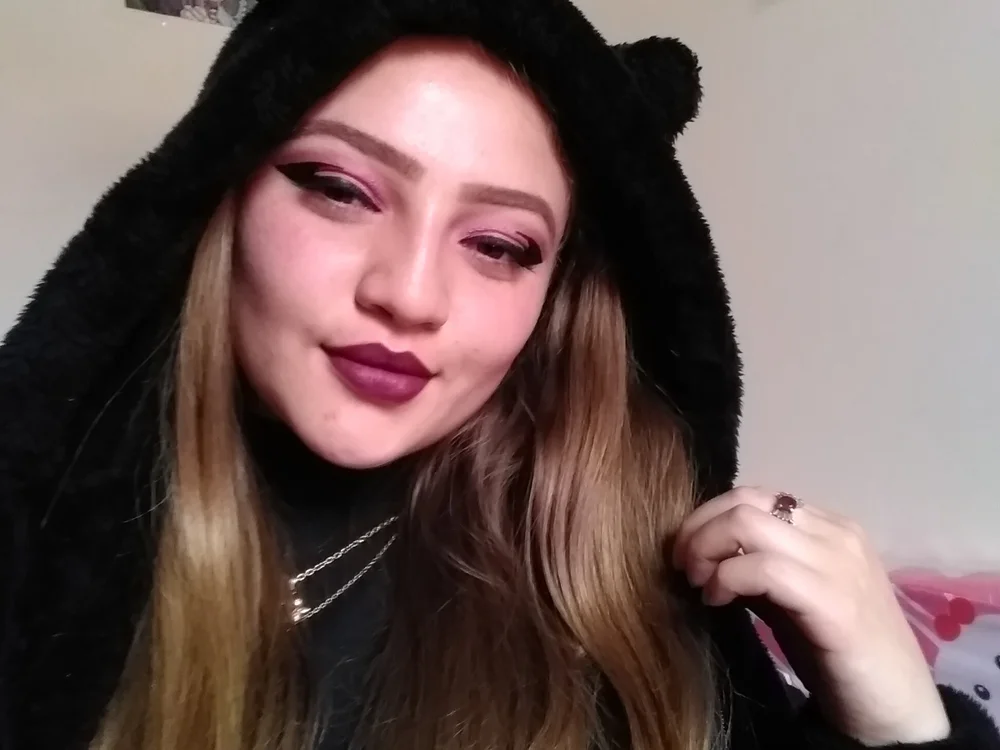 sofialol18's Offline Chat Room