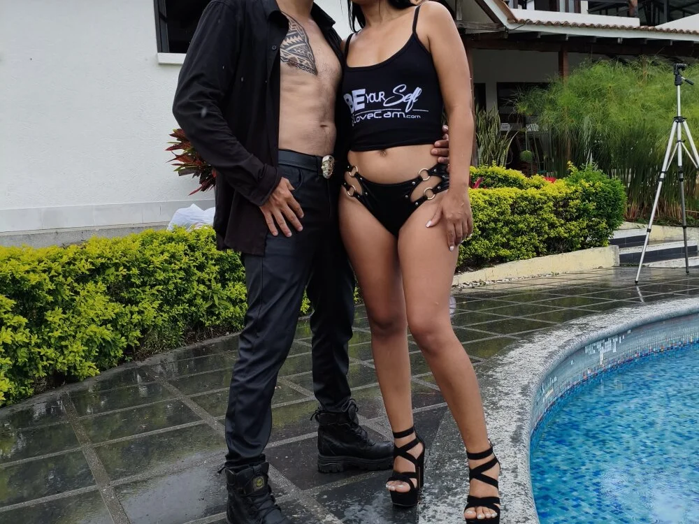 Apolonia_Rocco's Offline XXX Chat