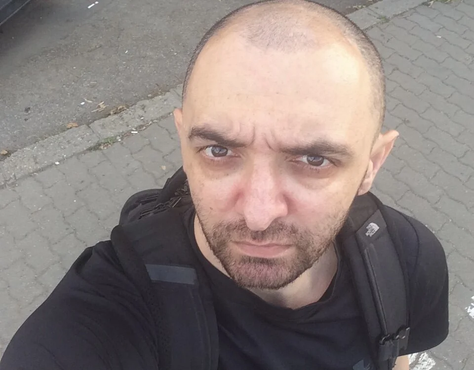 Handsomernguy Chat XXX offline