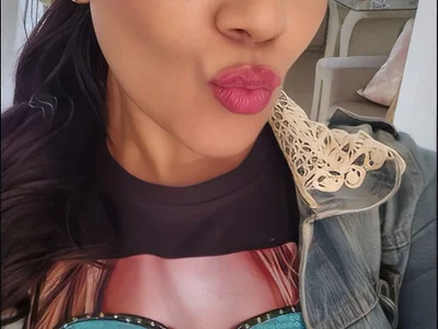 karla-bruni on StripChat