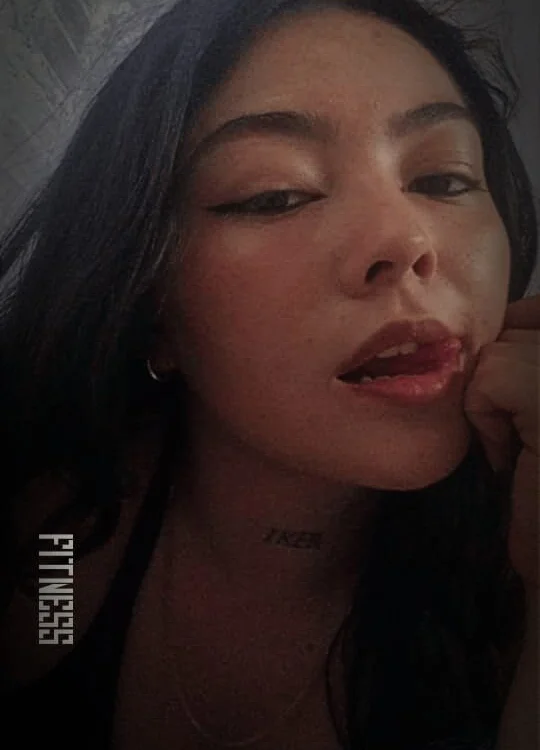 Gabby_Moretti's Offline XXX Chat