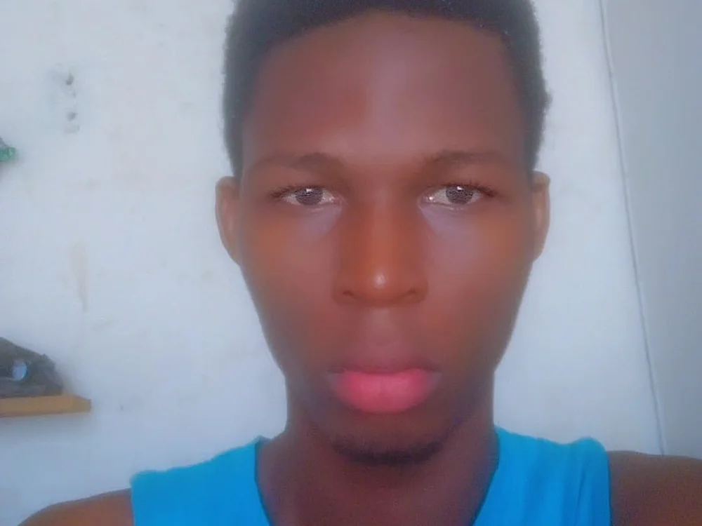 fredsanda_Slews: συνομιλία ΧΧΧ εκτός σύνδεσης