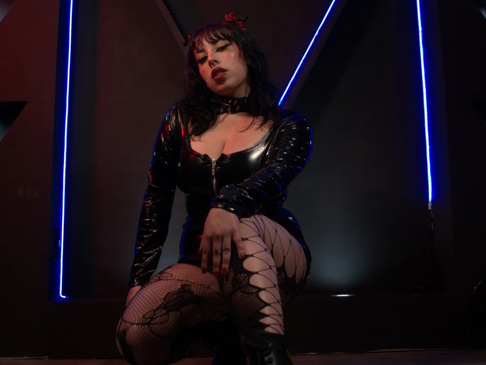 IsabelBathory Ruang Obrolan Offline
