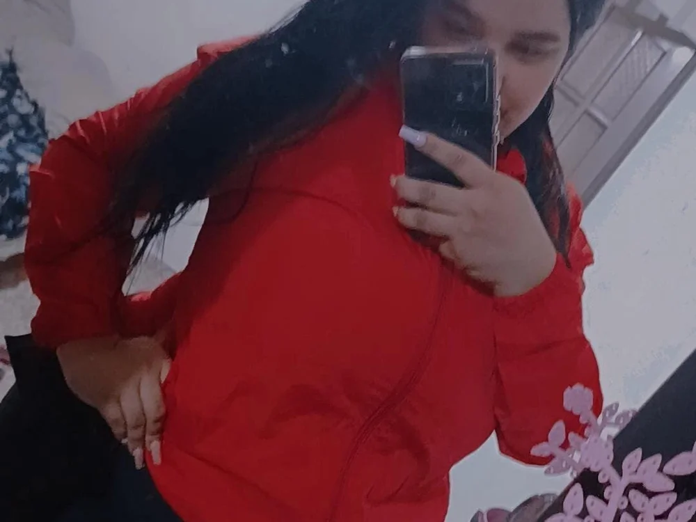 yurimar_bigboobs19's Offline XXX Chat