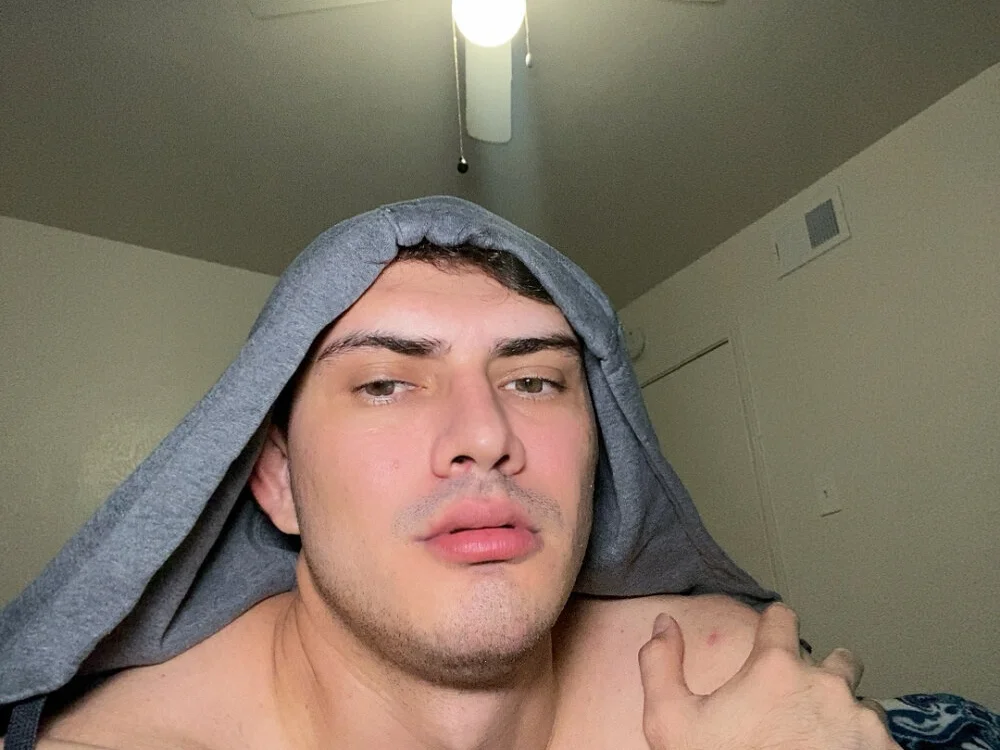 chris96hn1 Chat XXX Ngoại tuyến