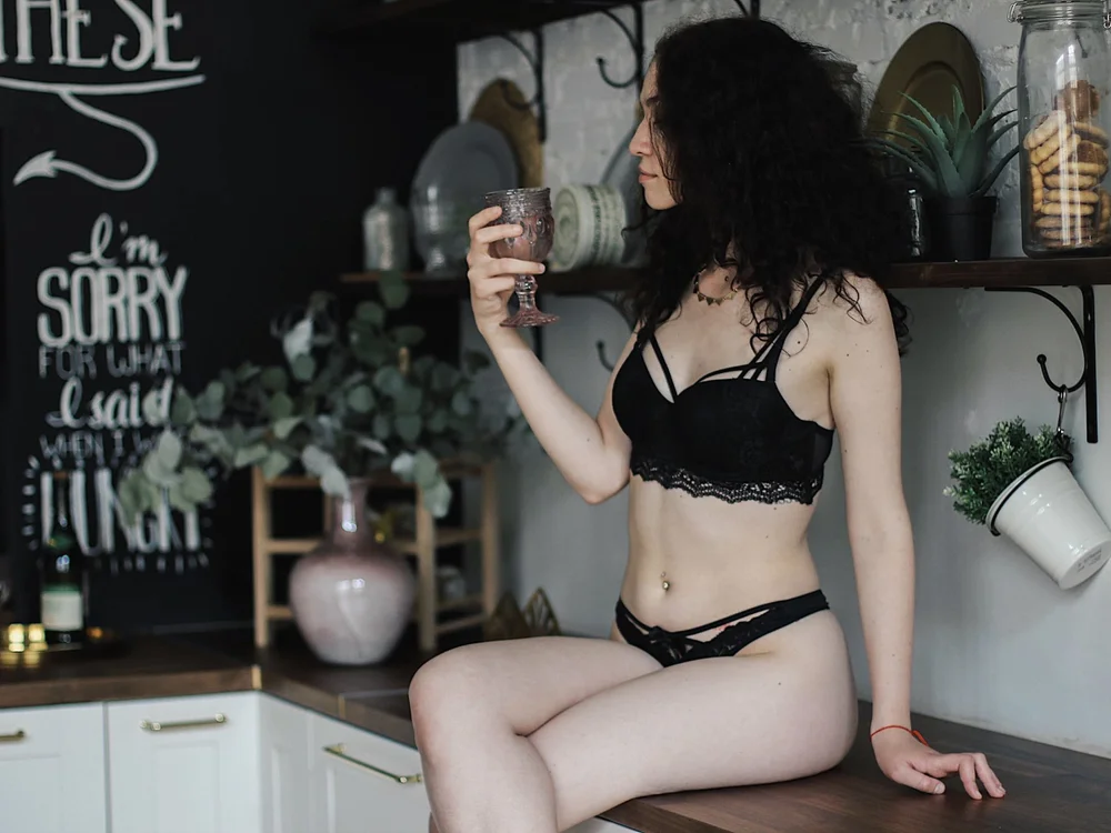 LindaLovesick's Offline XXX Chat