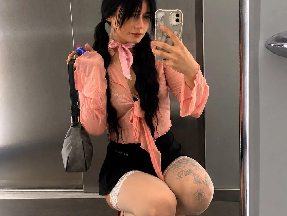 The_Slutty_FoxのオフラインXXXチャット