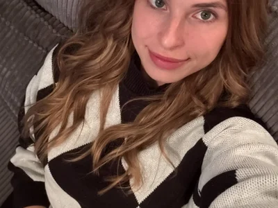 emma05's Offline XXX Chat