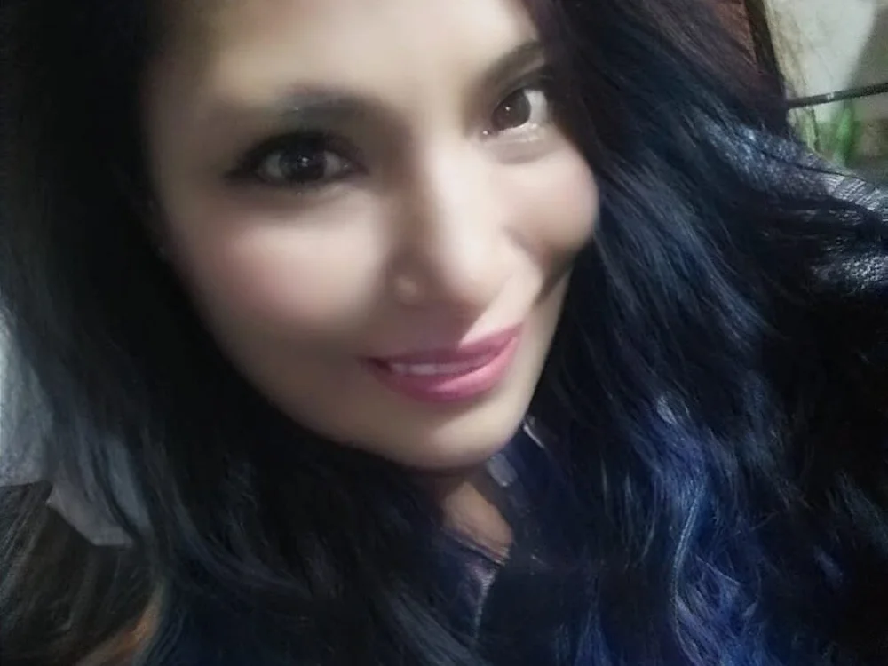LivePamela's Offline Chat Room