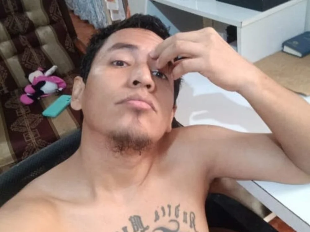 Andrius_C Chat XXX offline