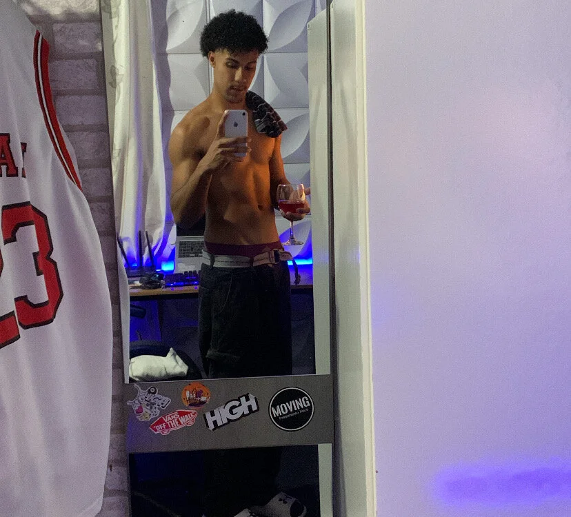 Chat +18 off-line de negro23cmdotado