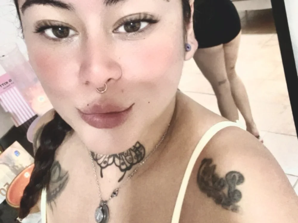 Juanavic's Offline XXX Chat
