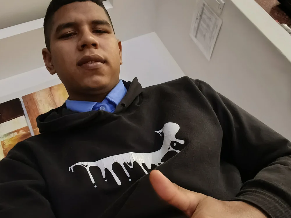 pablo_escobar1356 offline chatrum