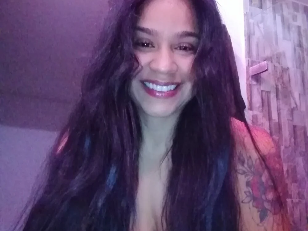 AmeliPonce Chat XXX offline