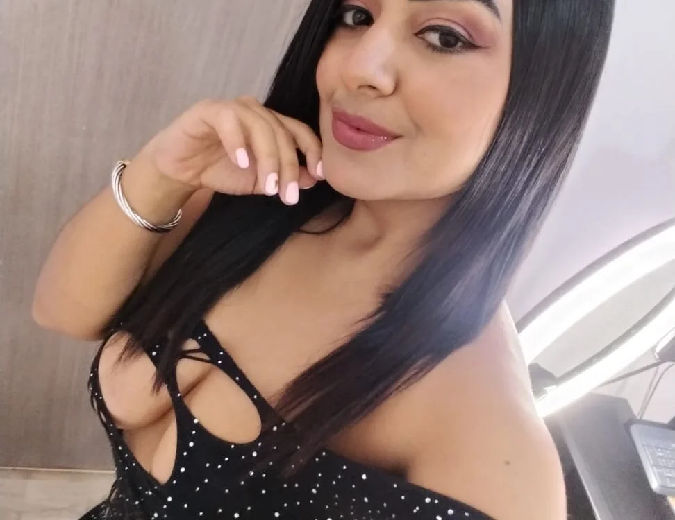 Scarlett_jhonsonn_'s Offline XXX Chat