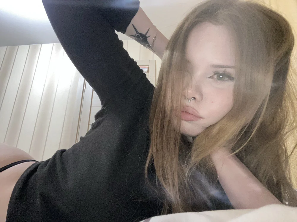 EvaYumm's Offline Chat Room