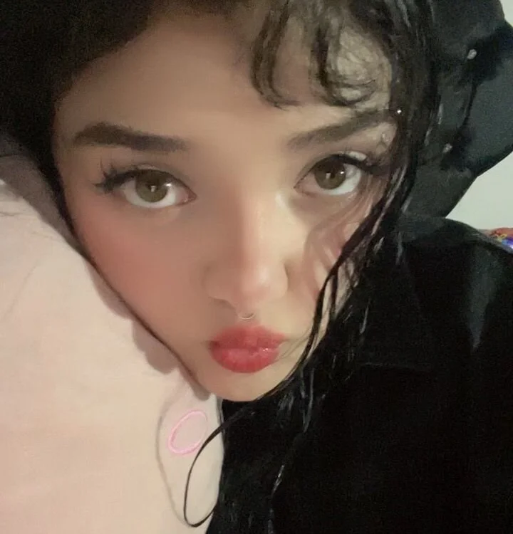 FAIRYOLIVE's Offline XXX Chat